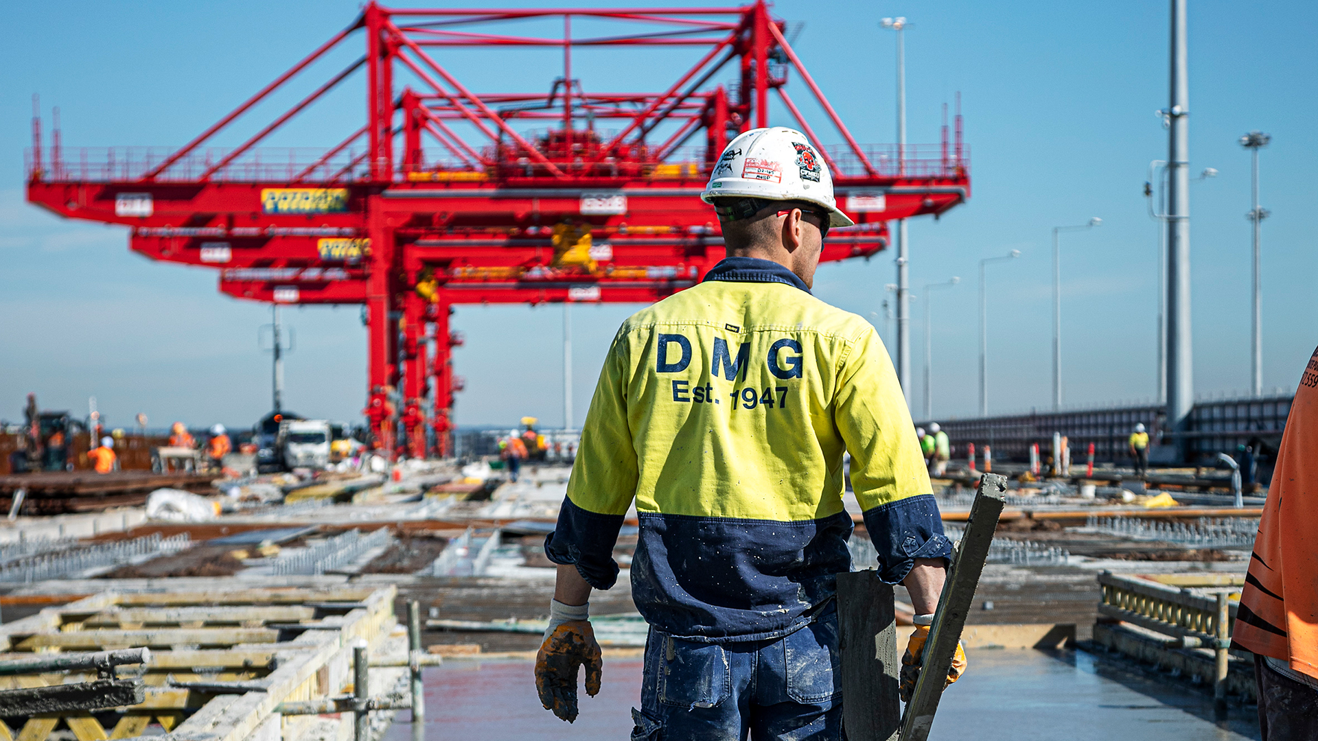 DMG Worker with Crane